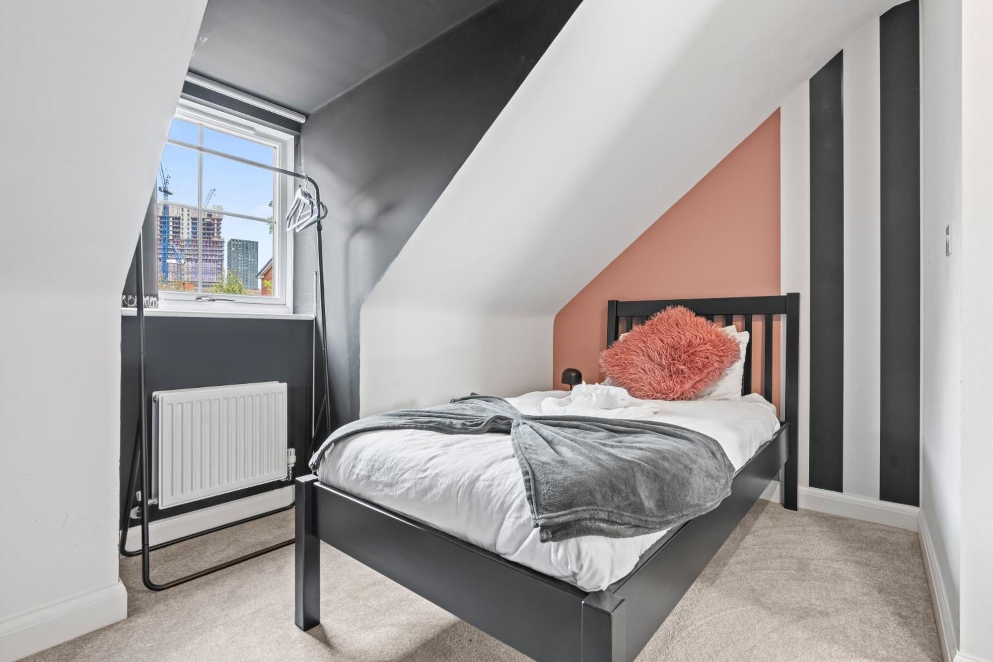 Lotus Haus - Wellington Homes - With Off Road Parking 伯明翰 外观 照片